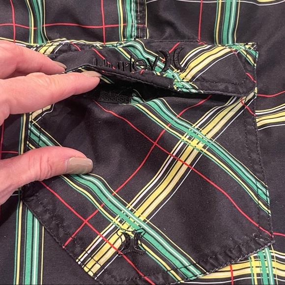 HURLEY Black and Green Plaid Board Shorts Swim Bottoms Size 32 - Picture 7 of 12
